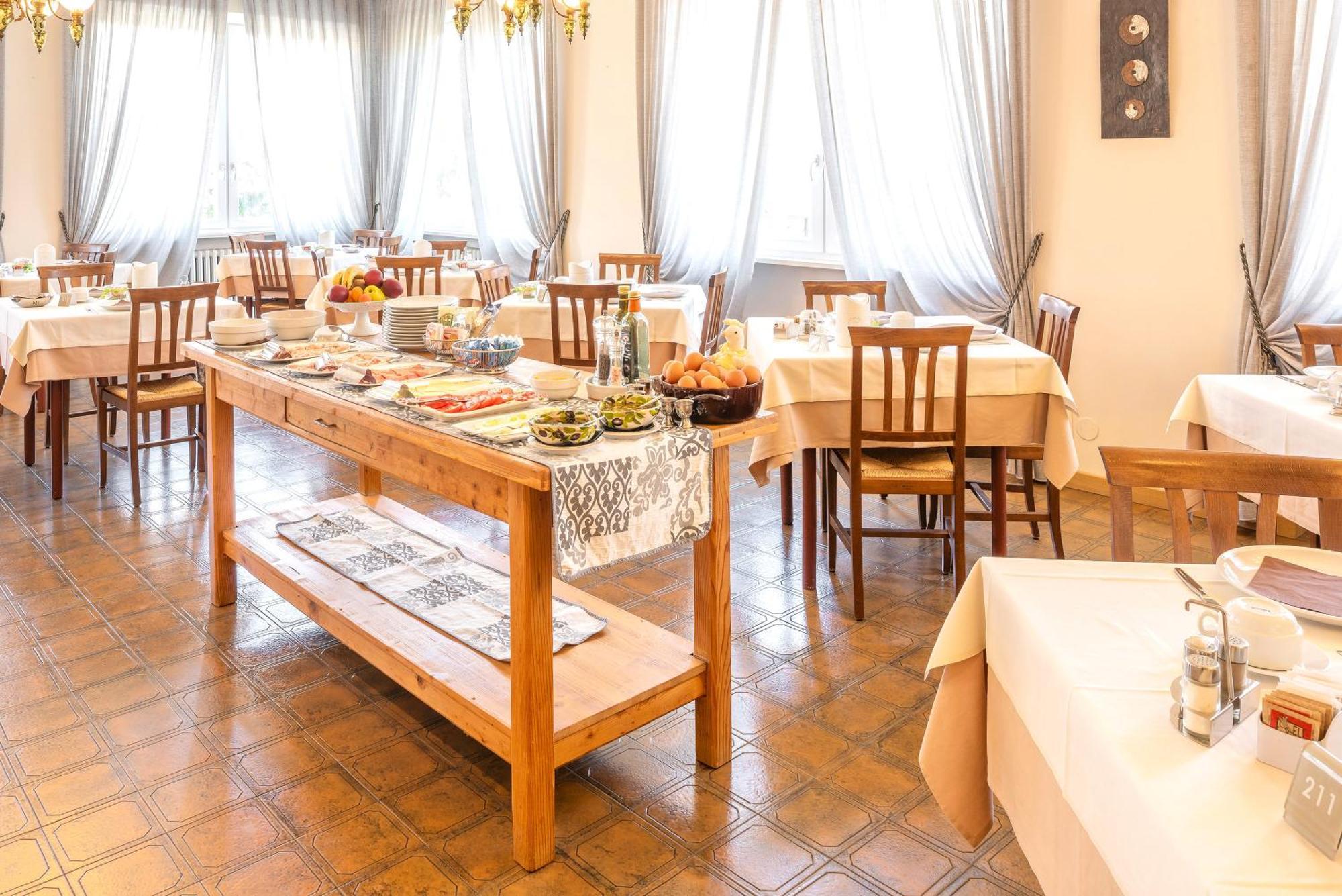 Hotel Taormina Bardolino Ngoại thất bức ảnh